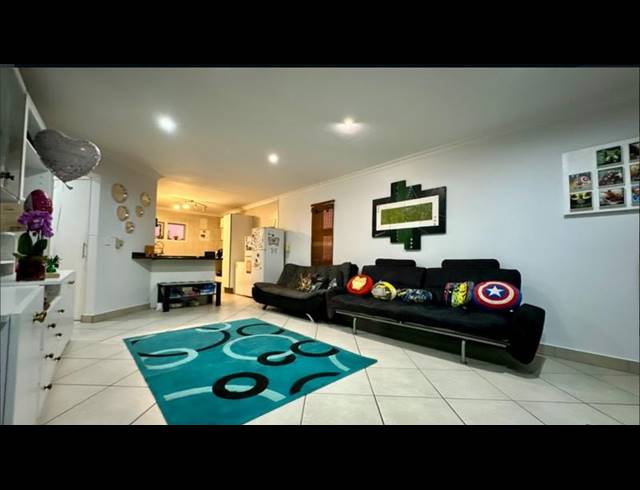 2 BEDROOM TOWNHOUSE FOR SALE IN BASSONIA